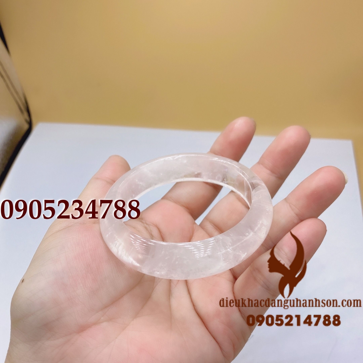 Vòng tay bản liền thạch anh trắng thiên nhiên (Mã sản phẩm: VTBL37)