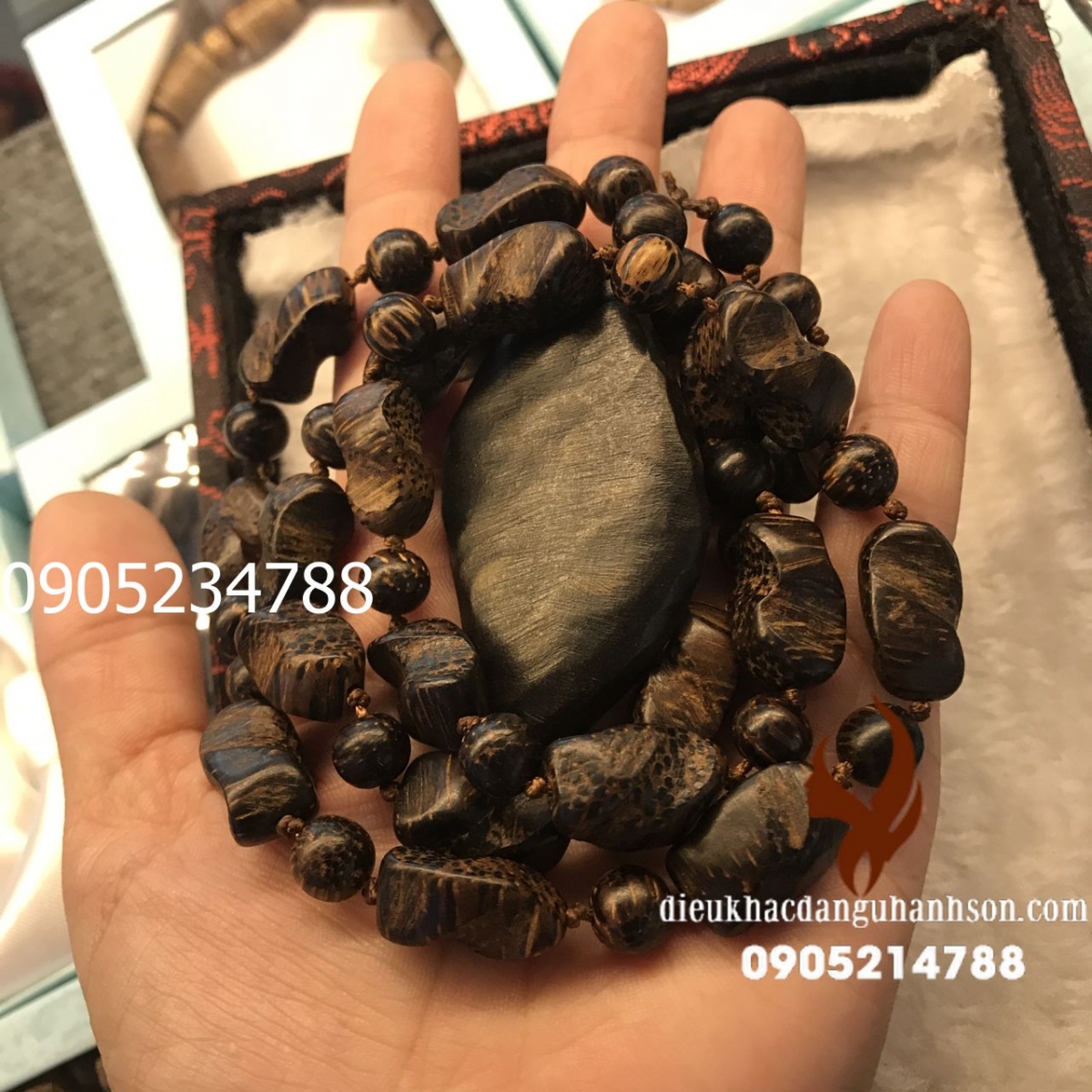 Vòng tay Trầm hương giác cạnh inđo  (Mã sản phẩm: TH36)