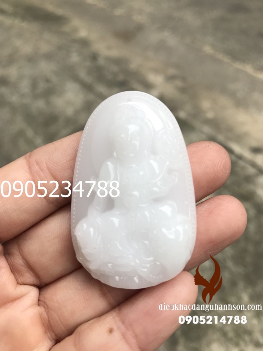 Phật bản mệnh Phổ hiền bồ tát cho tuổi Thìn và Tỵ đá thạch anh trắng sữa  (Mã sản phẩm: PBM36)