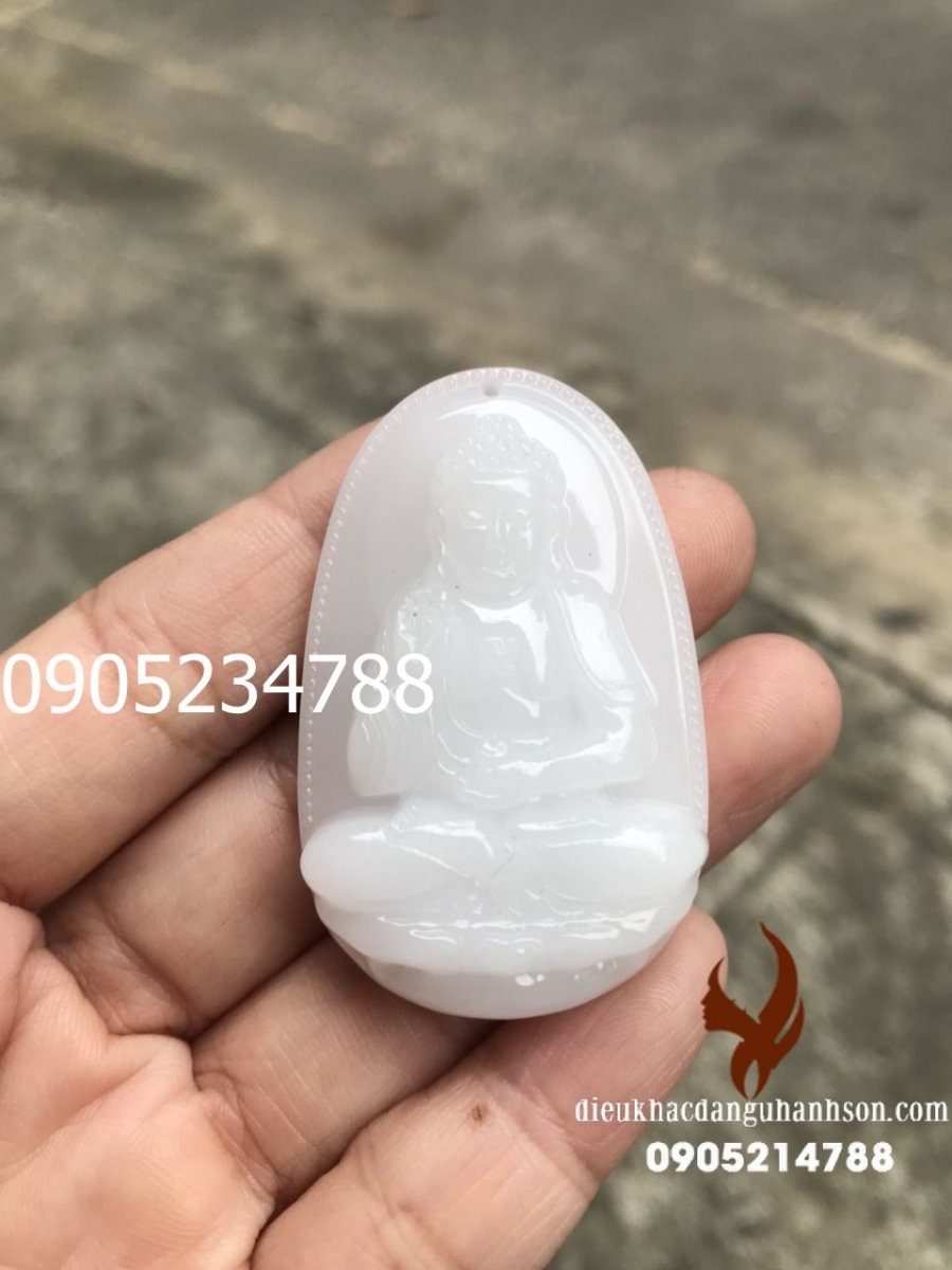 Phật bản mệnh A di đà cho tuổi Tuất và Hợi đá thạch anh trắng sữa  (Mã sản phẩm: PBM34)