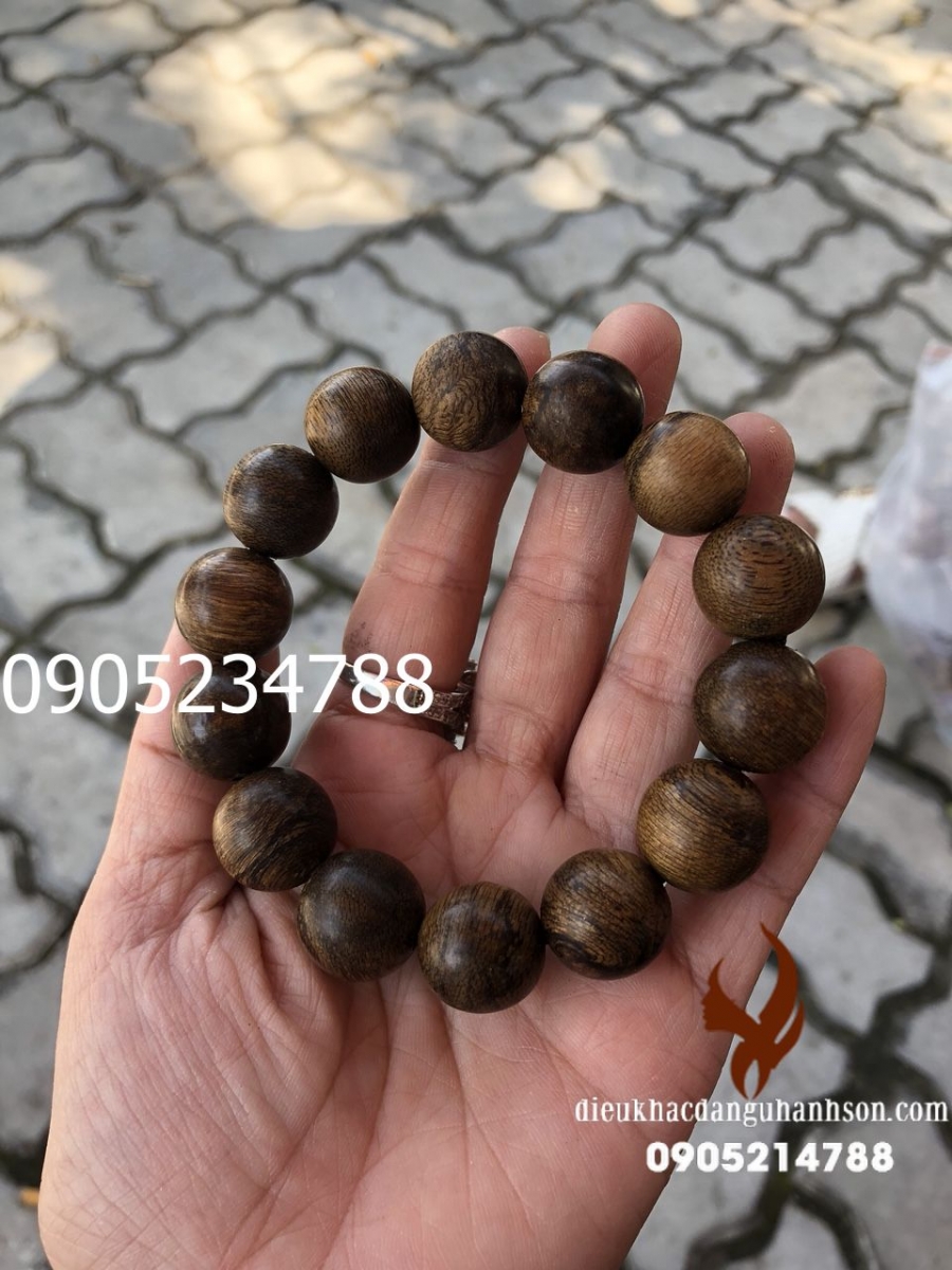 Vòng tay trầm hương tốc banh thiên nhiên 100% size 18 ly vip (Mã sản phẩm: TH56)
