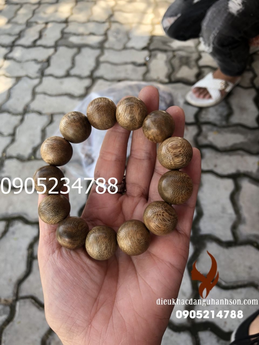 Vòng tay trầm hương tốc bông thiên nhiên 100% size 18 ly vip (Mã sản phẩm: TH55)